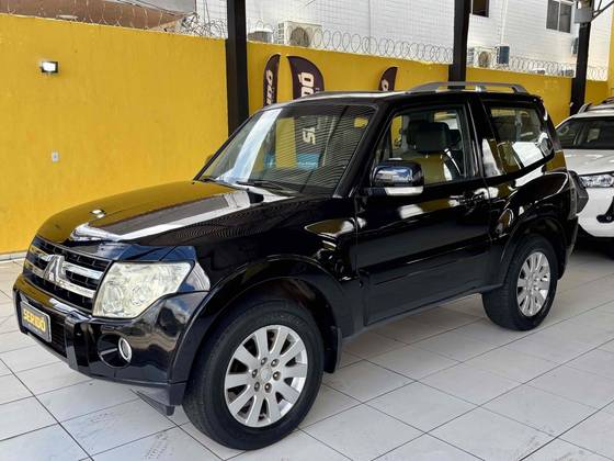 MITSUBISHI PAJERO FULL 3.8 HPE 4X4 V6 24V GASOLINA 2P AUTOMÁTICO